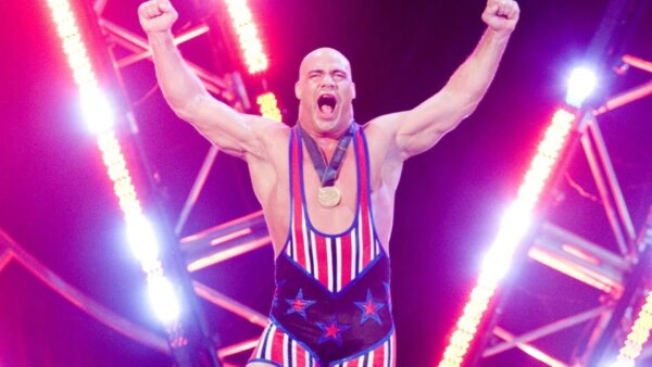Blockbuster Kurt Angle Tease lançado antes da grande festa americana