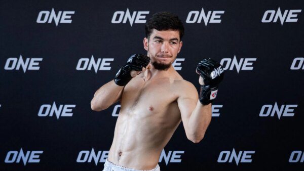 “Vou fazer tudo” – Aslamjon Ortikov espera um confronto inesquecível com Asadula Imangazaliev pelo trono do Muay Thai