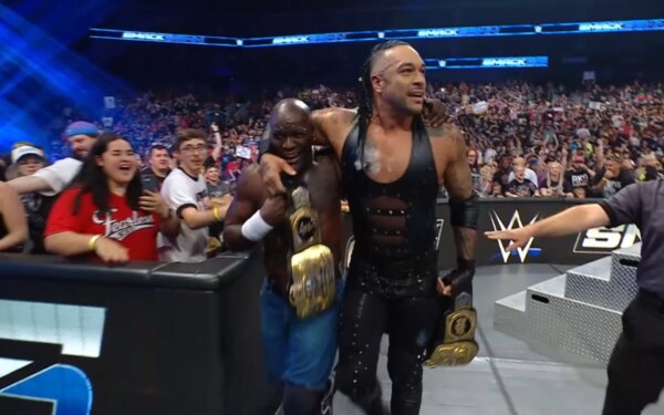 A separação da facção principal foi provocada depois que Damian Priest e R-Truth retiveram os títulos de Tag Team da WWE no SmackDown
