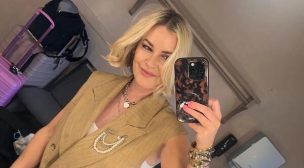 Renee Paquette mostra apoio à estrela feminina da AEW em meio à sua batalha contra a ELA terminal