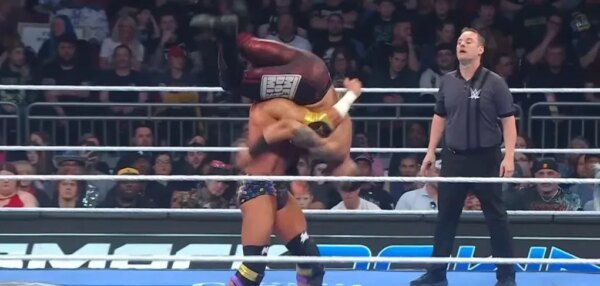 “Eu tive esse desejo” – provoca estrela da WWE voltando ao velho truque