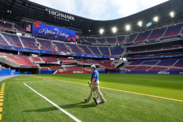 “Onde fica a sala de troféus?”: Os fãs da NFL reagem à primeira vista do vestiário do Bills quando o novo Highmark Stadium de US$ 2.100.000.000 é revelado oficialmente