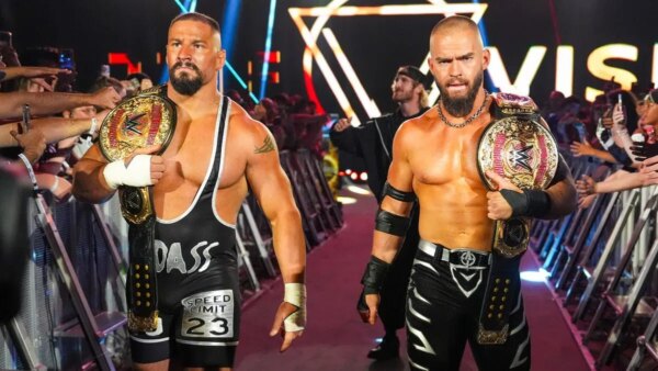 Austin Theory quebra o silêncio depois que The Vision perde o WWE World Tag Team Championships
