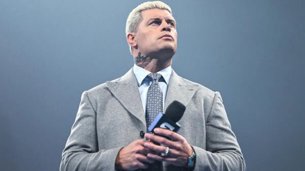 Cody Rhodes nomeia lutadoras surpreendentes como rosto da WWE