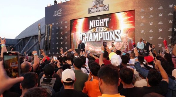 QUEBRANDO: Atual campeão da WWE destronado antes da noite dos campeões de 2026