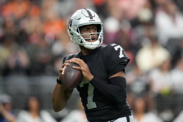 ‘Meu ex-namorado me bateu’: Geno Smith acusado de agredir a ex-namorada e deletar ‘todas as filmagens da câmera’ em uma ligação assustadora para o 911