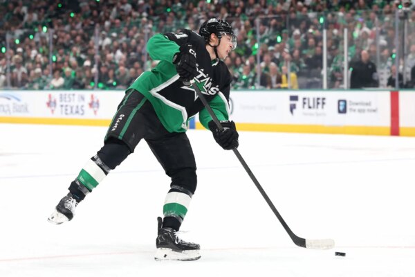 “Ninguém quer jogar em Seattle”: os fãs da NHL reagem quando Jason Robertson supostamente rejeita o acordo de US$ 120 milhões da Kraken