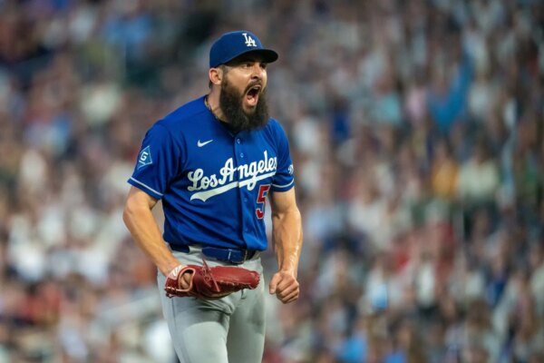 As esposas dos Dodgers mandam lembranças para a esposa de Alex Vesia, Kayla, enquanto ela reflete sobre uma memória comovente