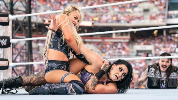 Liv Morgan faz uma admissão honesta sobre Rhea Ripley antes de sua possível rivalidade