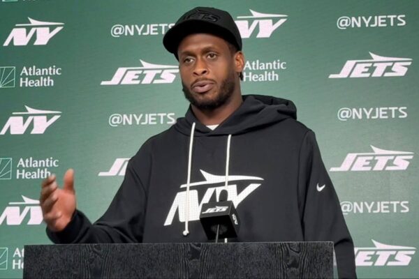 Jets QB Geno Smith sendo investigado após acusação de bateria