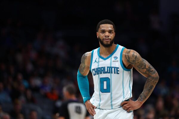 Hornets enviam Miles Bridges para o Suns em uma negociação envolvendo Grayson Allen, Royce O’Neale: Fonte