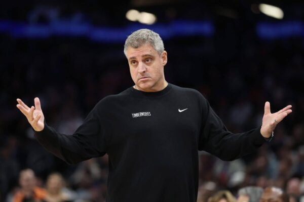 O técnico do Wolves diz que a oportunidade de Micah Nori nos Blazers foi ‘ofuscada’ por um contrato não convencional