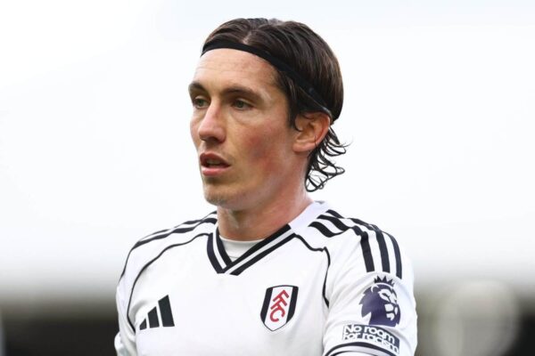 Leeds fecha acordo para contratar Harry Wilson como agente livre