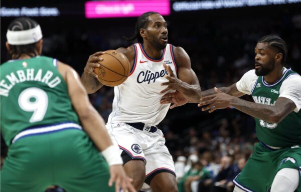 Troca de Kawhi Leonard discutida por Mavericks, Clippers: Fontes