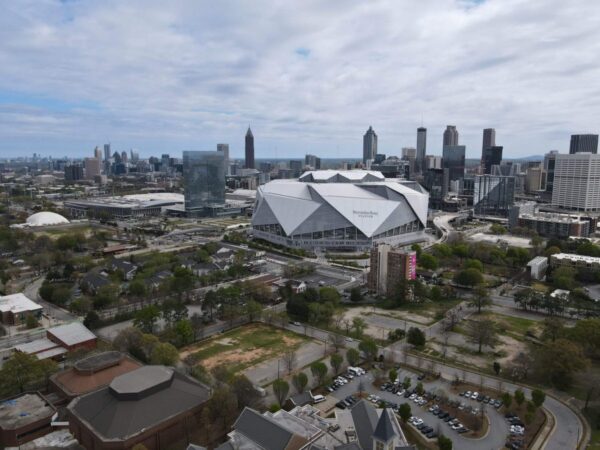 Clima da Copa do Mundo: telhado do estádio em socorro com vigilância de enchentes em Atlanta no oitavo dia