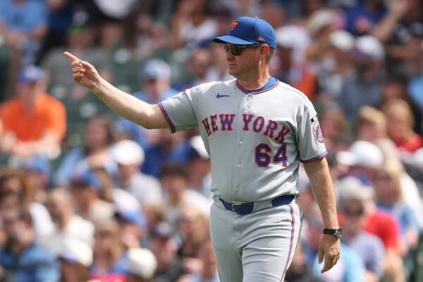 Carlos Mendoza, técnico do Mets, após primeiro tempo desastroso