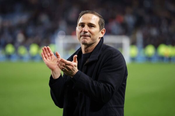 Coventry City perto de fechar novo contrato de três anos para Frank Lampard