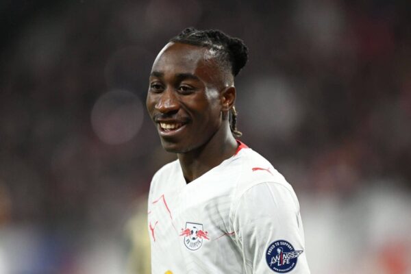 Yan Diomande escolhe PSG como próximo destino caso deixe o RB Leipzig