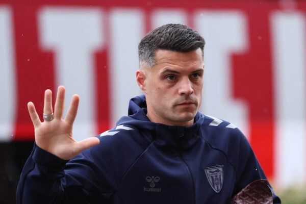 Chelsea está trabalhando no acordo Granit Xhaka com o técnico Xabi Alonso interessado em mudar
