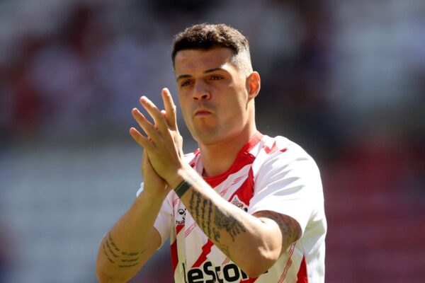Sunderland recusou oferta de £ 8 milhões do Chelsea por Granit Xhaka e disse que ele não está à venda