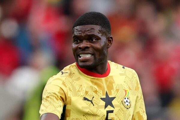 Thomas Partey vaiado pela torcida do Gillette Stadium durante o jogo contra a Inglaterra