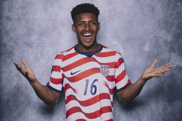 Para a América, Alex Freeman é uma estrela da Copa do Mundo. Para TikTok, ele é o ‘irmão mais novo de Diamond’
