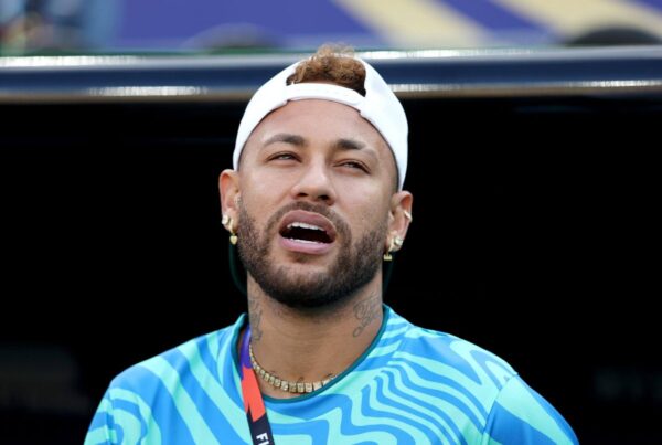 Neymar perderá jogo do Brasil contra o Haiti devido a lesão na panturrilha