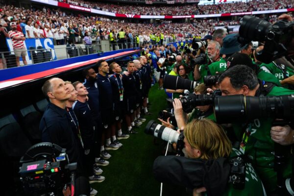 Copa do Mundo: Tuchel ‘implora’ à FIFA para reposicionar os fotógrafos depois que o hino da Inglaterra ‘arruinou’