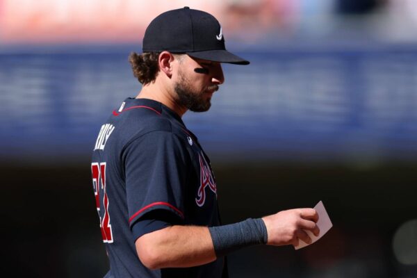 A pior crise da carreira de Austin Riley o mantém acordado à noite em busca de respostas