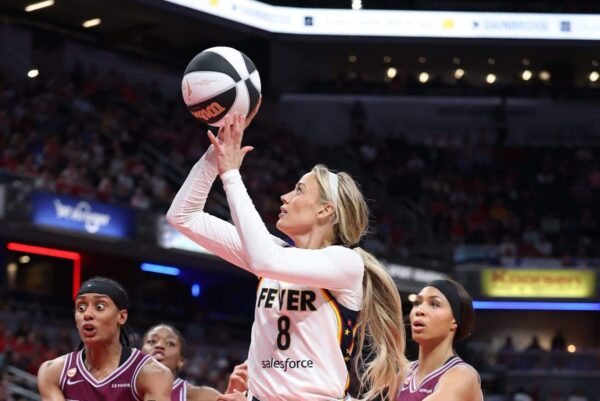 Homem acusado de perseguir a guarda do Indiana Fever, Sophie Cunningham
