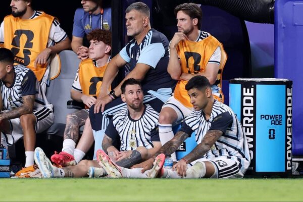 Descansar Messi, jogar Pulisic? Jogos de borracha morta da Copa do Mundo: o que é melhor para o corpo e a mentalidade dos jogadores?