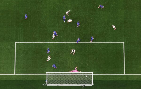 Entrega, tempo e finalizações: a nova ameaça da Inglaterra em lances de bola parada na Copa do Mundo