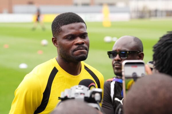 Thomas Partey ‘pronto’ para enfrentar a Inglaterra na Copa do Mundo. É por isso que ele ainda não jogou