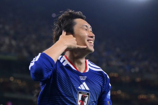 Hervé Renard não conseguiu evitar a eliminação da Tunísia na vitória do Japão por 4 a 0 no milésimo jogo da Copa do Mundo