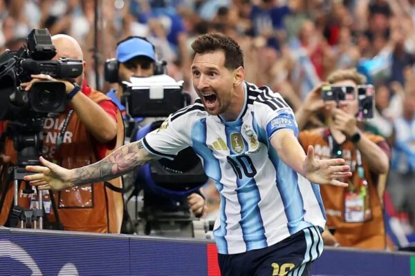 Poderá Messi ganhar o único troféu que nunca conquistou? A França caminha para a terceira final consecutiva? Resumo do dia 12