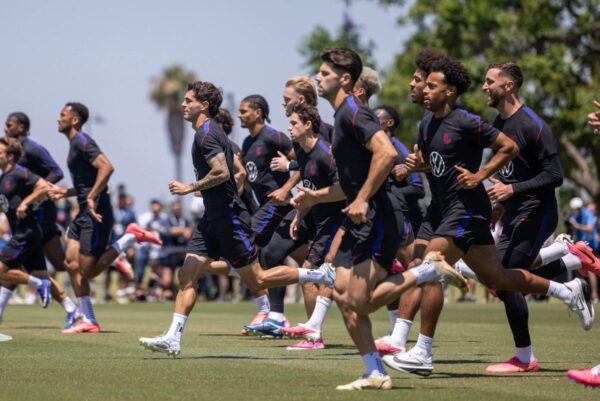 Experimentei a terapia de câmara hiperbárica que a USMNT usa para recuperação da Copa do Mundo