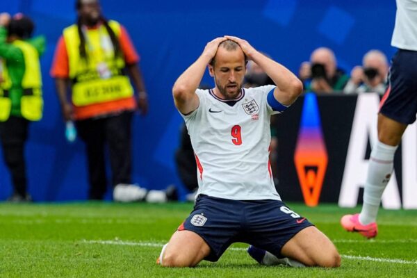 Harry Kane falou com a seleção inglesa sobre como evitar falhas do passado. É por isso que eles os repetiram