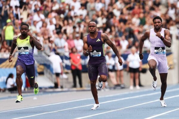Noah Lyles foi superado por Trayvon Bromell nos 100m em Paris, quebrando dois recordes dos 800m