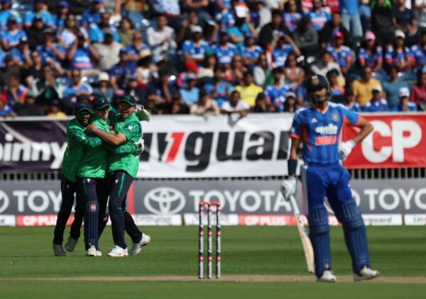 A Irlanda surpreendeu a Índia, campeã mundial do T20, com a vitória em uma corrida completando a vitória por 2 a 0 na série
