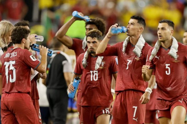 Como a Copa do Mundo poderia ser afetada pelo calor extremo nos EUA esta semana? Quais são as regras?
