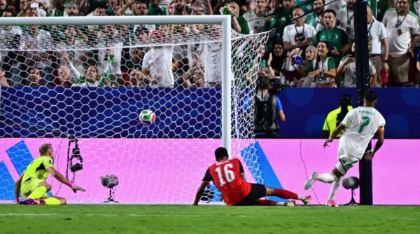 O gol que gerou o caos: 110 passes, finalização de Mahrez, pânico na Áustria, desgraça do Irã