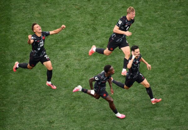 Canadá marca nos acréscimos para chegar às oitavas de final da Copa do Mundo. Até onde podem ir os co-anfitriões?