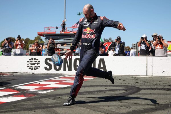 Conclusões da NASCAR Sonoma: Shane van Gisbergen domina uma pista de estrada mais uma vez