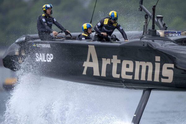O formato de corrida de frota dividida do SailGP divide os capitães, já que a segurança tem prioridade em Halifax