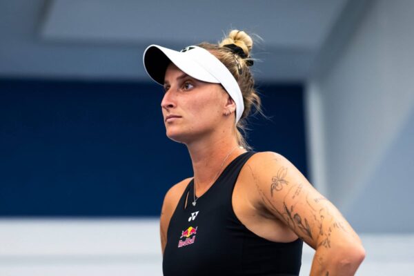 Markéta Vondroušová suspenso por quatro anos após recusar teste antidoping devido a reação ao estresse