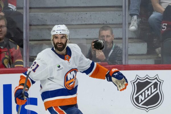 Remembering 10 NHL Draft picks that toured the league before finally being used