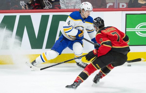 Os planos de offseason dos Sabres deveriam mudar após a troca de Brady Tkachuk dos Panthers?