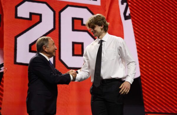 A classe 2026 NHL Draft dos Flyers parece desanimadora, mas isso fará diferença?