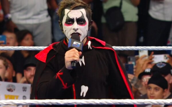 Danhausen parece formar uma nova facção com o ex-campeão da WWE; derrota duas superestrelas legadas no SmackDown