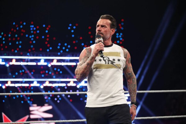4 estrelas ausentes da WWE que poderiam retornar como parte de uma facção